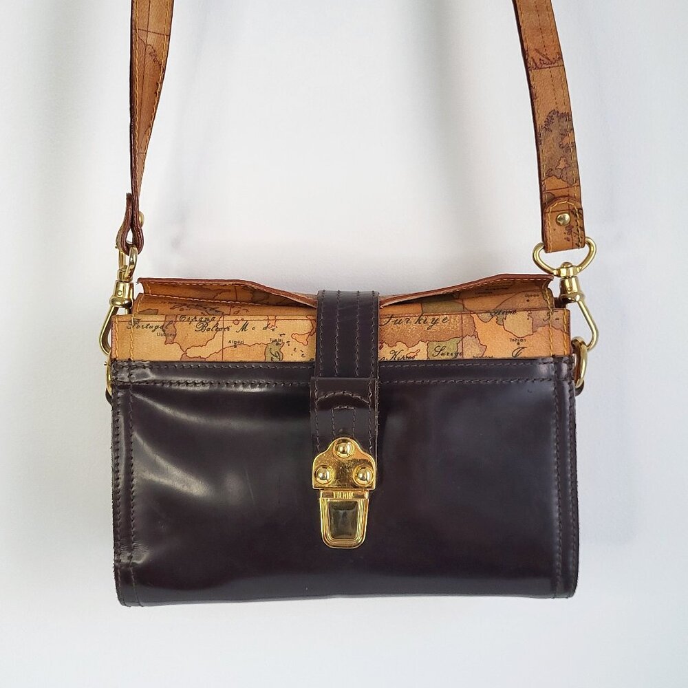 Vintage Alviero Martini 1A Classe Leather Map Shoulder Bag – Made in Italy
